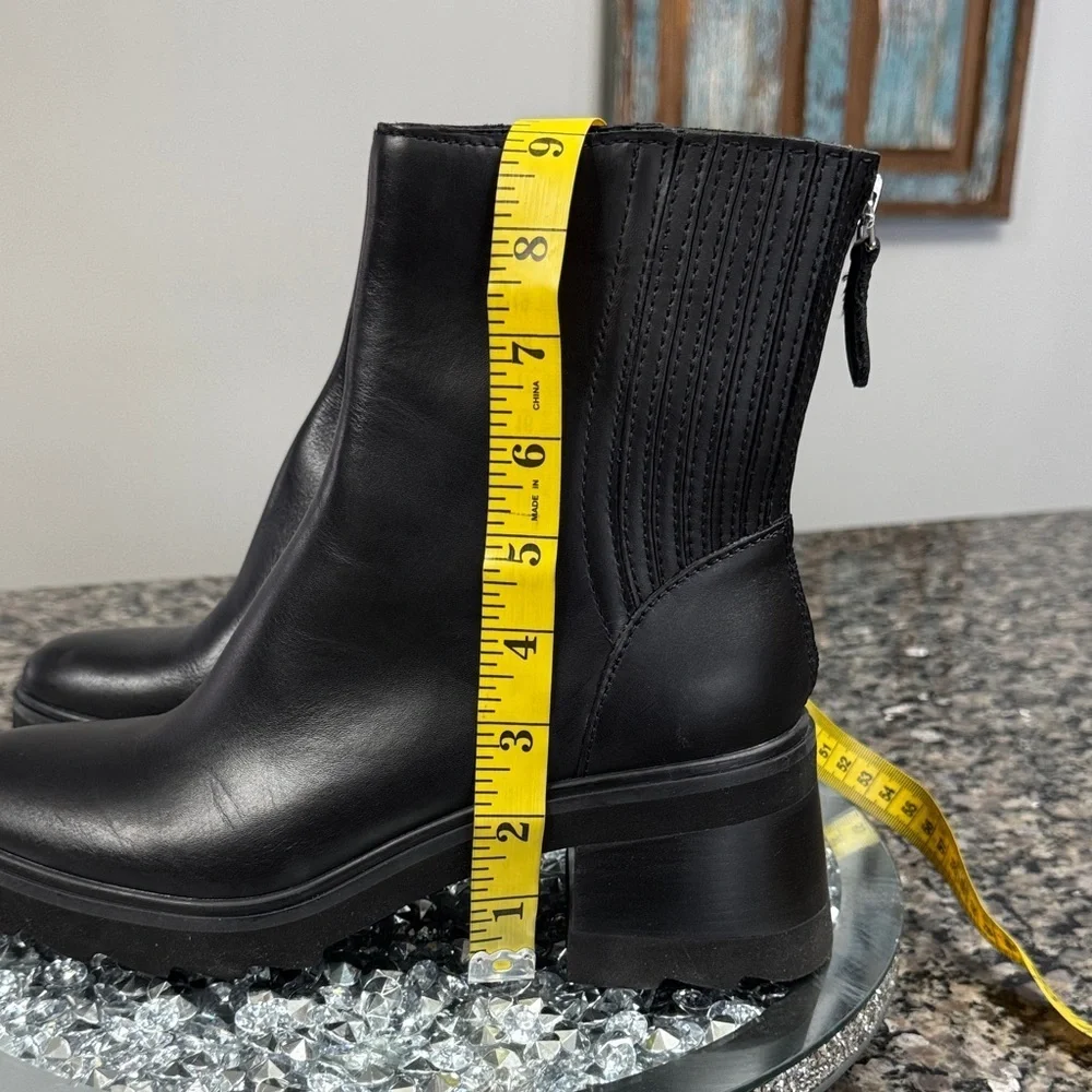 Dolce Vita Black Ankle Boots NEW 8